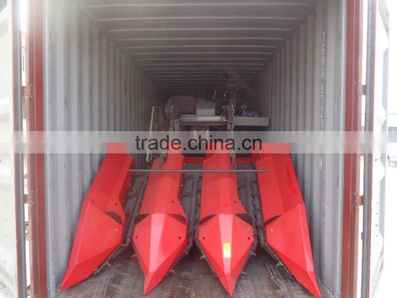 three rows corn harvester