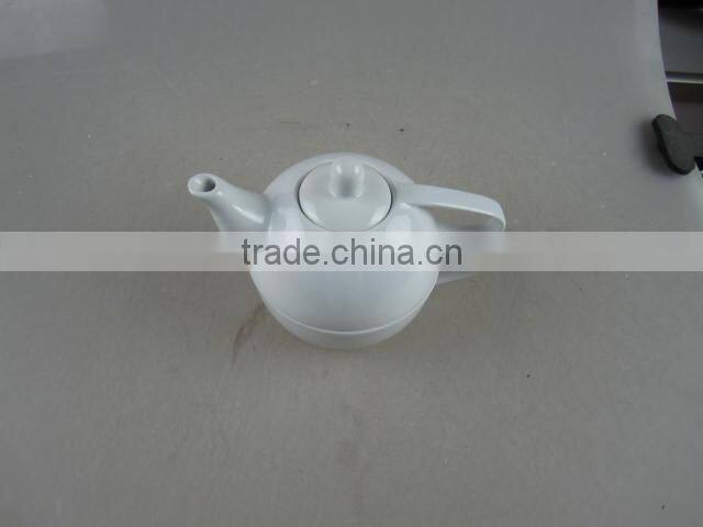 round porcelain tea pot with cup set