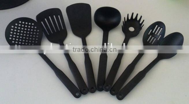 7pcs colorful nylon kitchen tools set / Food grade Elevated kitchen utensils