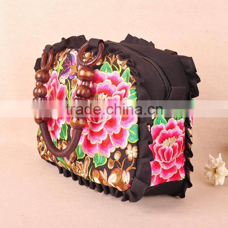 2016 the most popular Bohemian style ethnic embroidery woman handbag