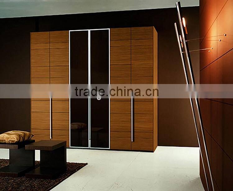 Bedroom Furniture Antique Hand Carved Wood Mirrored Chest