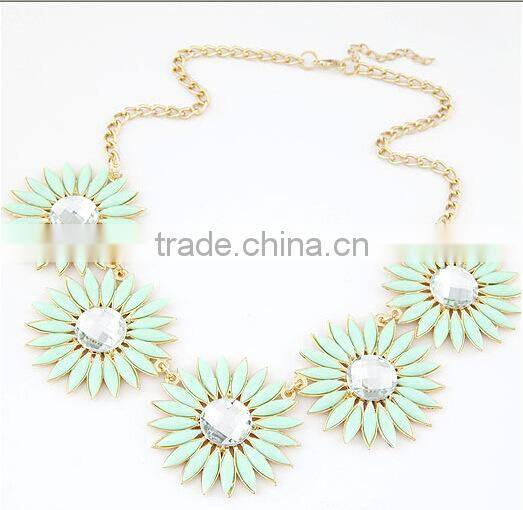 Fashion Multicolor Flower Vintage Choker Collar Pendant Statement Necklace Women Fashion Necklaces for Women 2014