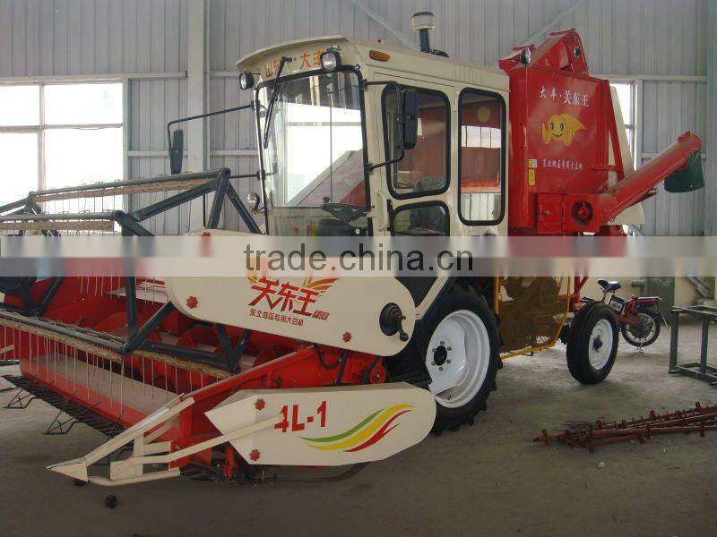 4L-1 mini soybean harvester