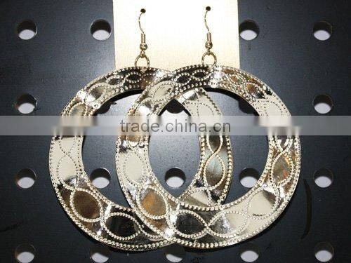 gold jewelry of earring