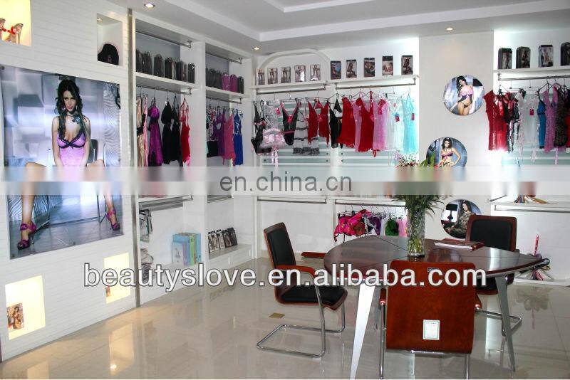 Young teen in bra and panties inner wears lingerie wonder beauty