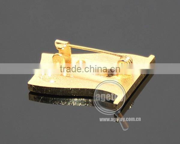 Custom Patriotism Theme Banner Safety-pin Emblem Gold Plated Engraved Metal Enamel Russia National Flag Pin Badge