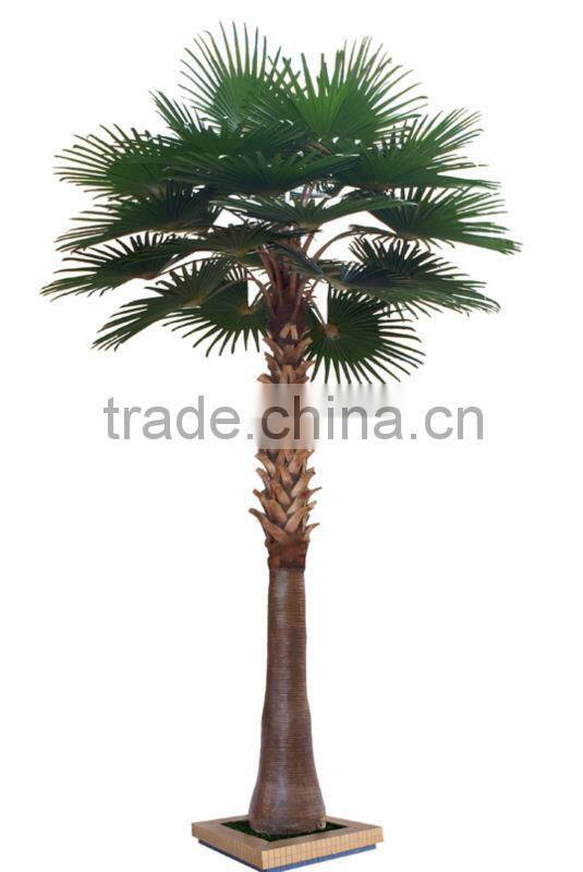 Artificial Washongtonia palm tree