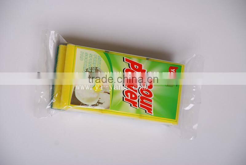 Heavy duty scouring pad with good sponge