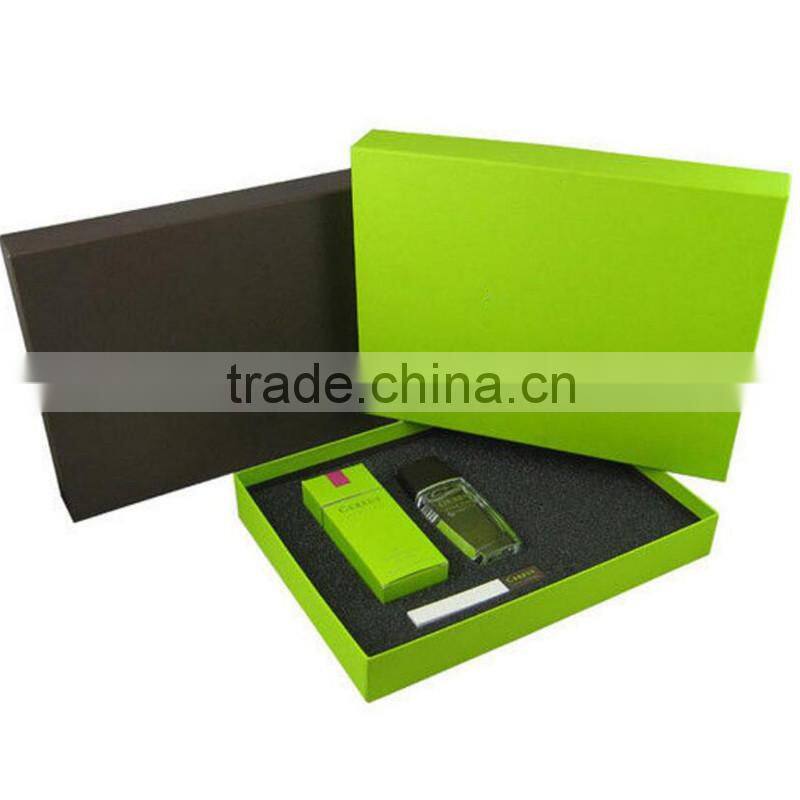 Fashion paper cosmetic box with cmyk and gold stamping , makeup kit paper packing gift box