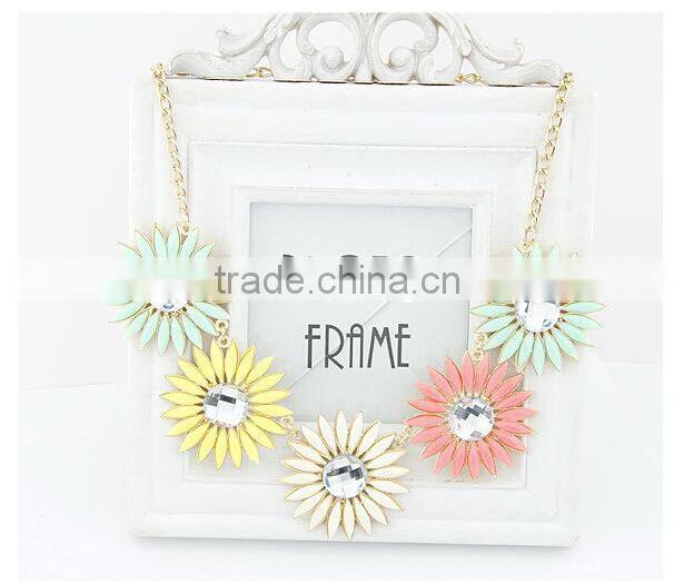 Fashion Multicolor Flower Vintage Choker Collar Pendant Statement Necklace Women Fashion Necklaces for Women 2014