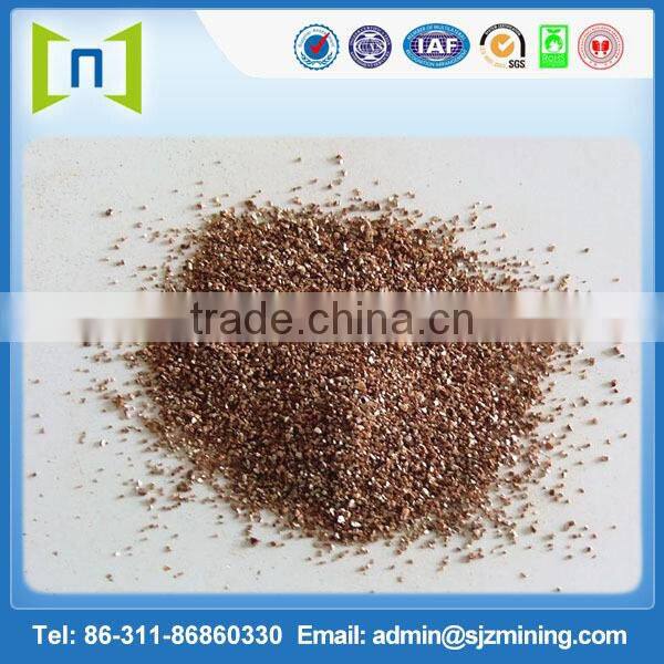 Golden expanded horticulture vermiculite