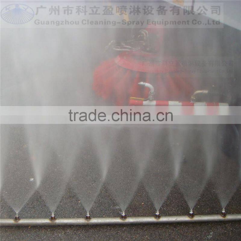 Sweeper truck spray nozzles for cleaning