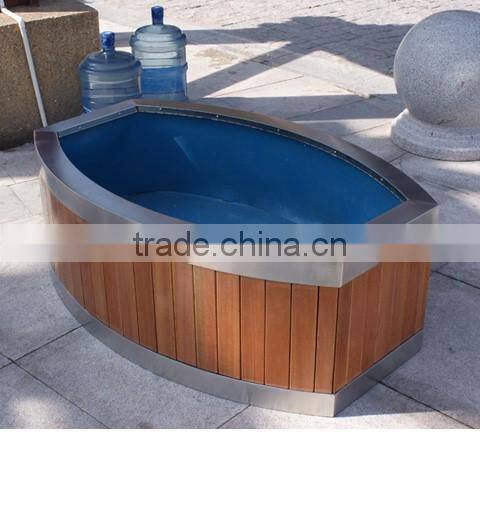 Arlau park wood large patio planters