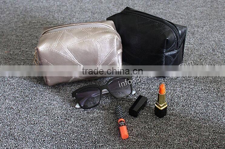 Fshion !!!Shenzhen factory custom Women's cosmetic bag Embroidery pattern bulk cosmetic bags