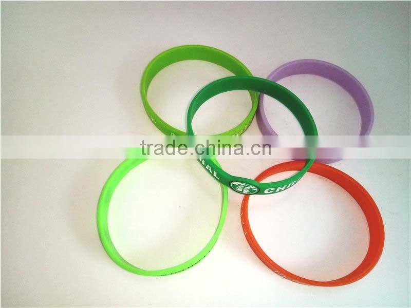 Colorful Silicone Hand Chains Waterproof Sports Girls Bracelet Made in China