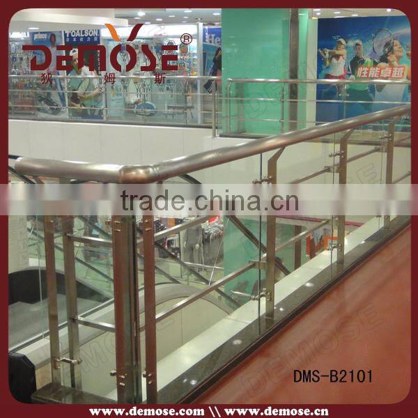 shopping malls interior glass railing design