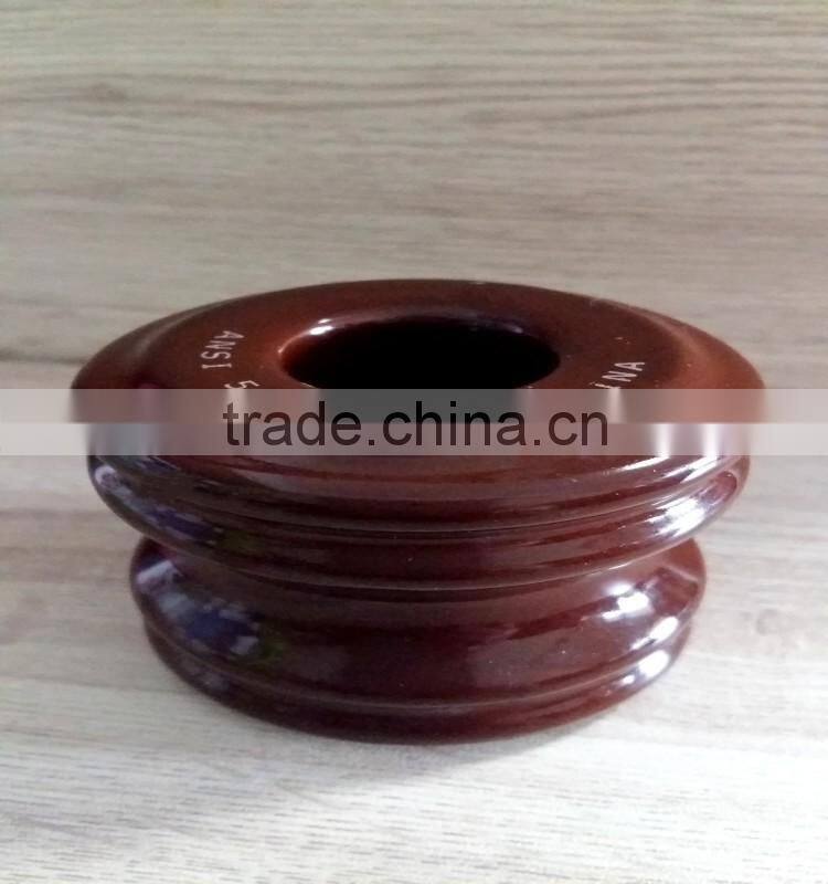 Hot sale!! strain porcelain electric fence insulator