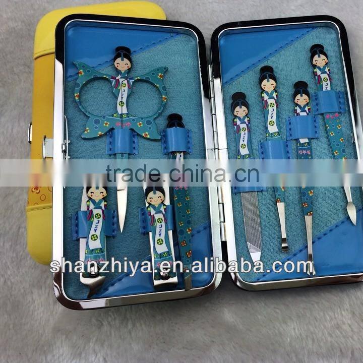 White 9pcs leather bag,nail cutter,earpick,manicure set