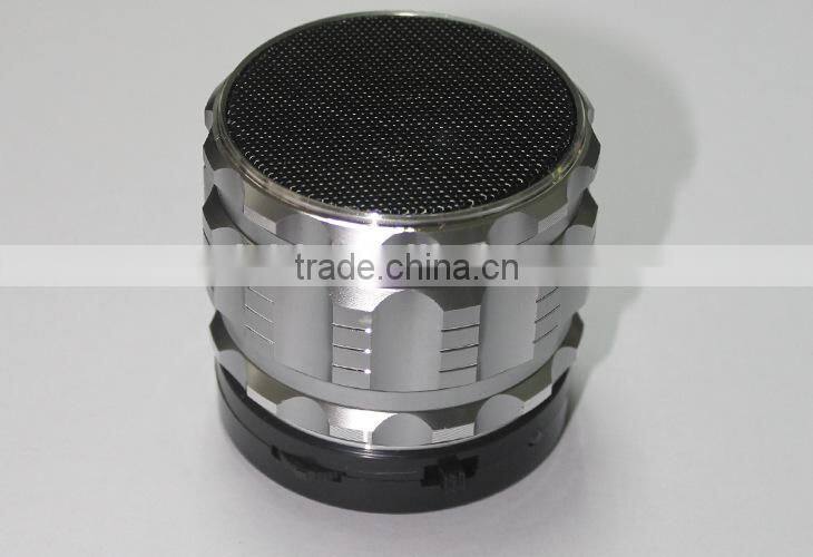 2015 best price FM portable wireless bluetooth mini speaker card slot and usb flash drive slot