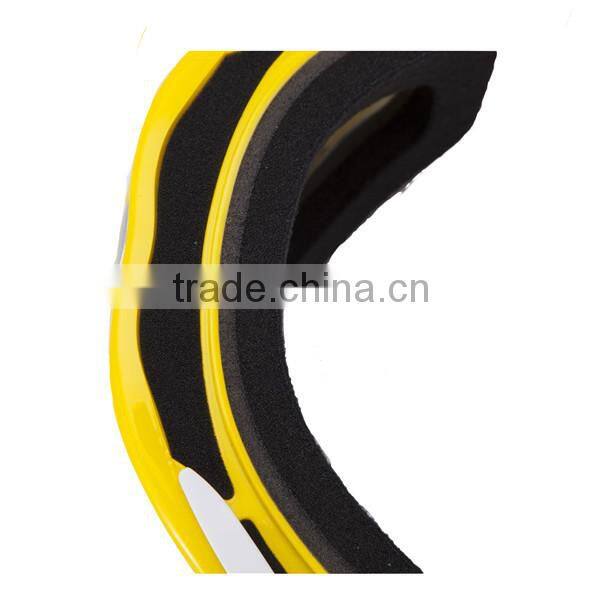 Ski goggles compatible with helmet, snow glasses compatible with helmet