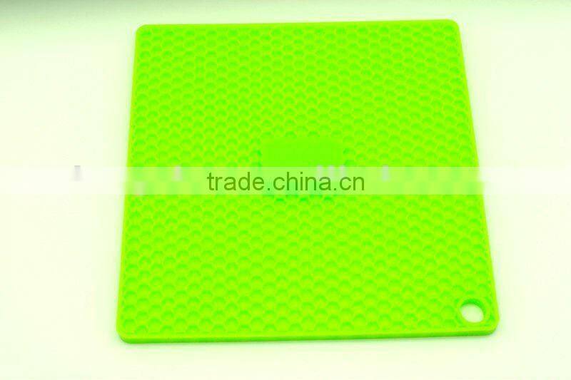 food grade different shapes silicone and plastic trivet