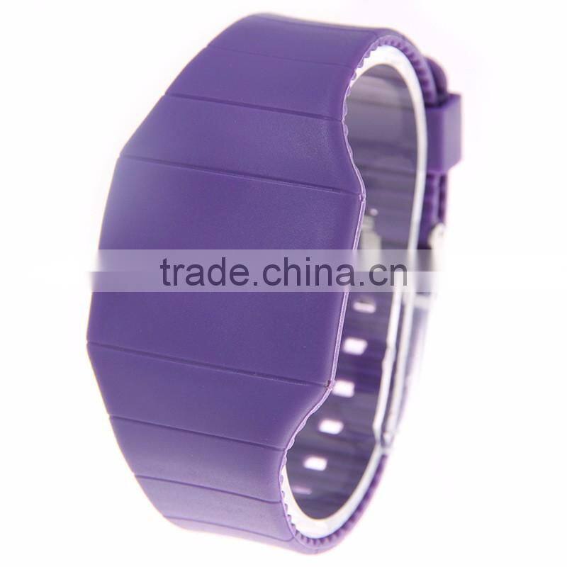 Very Low Price Low MOQ LED Silicone Electronic Girl and Boy Untra-thin Touch Screen Gift Wrist Watch