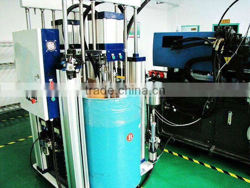 Customized flexible silicon wirelessbluetooth headphones mold