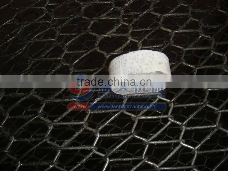 Professional hydraulic urea potassium chloride briquette machine