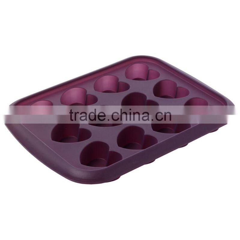 FDA /LFGB high quality christmas 12 cup silicone muffin cake molds