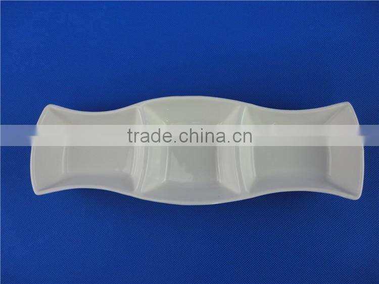 small ceramic boat shaped dishes