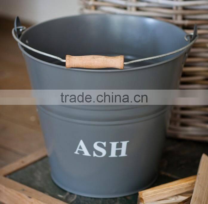 Ash Bucket with Lid