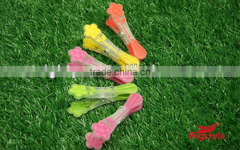 high quality Bi-material plastic spring clip