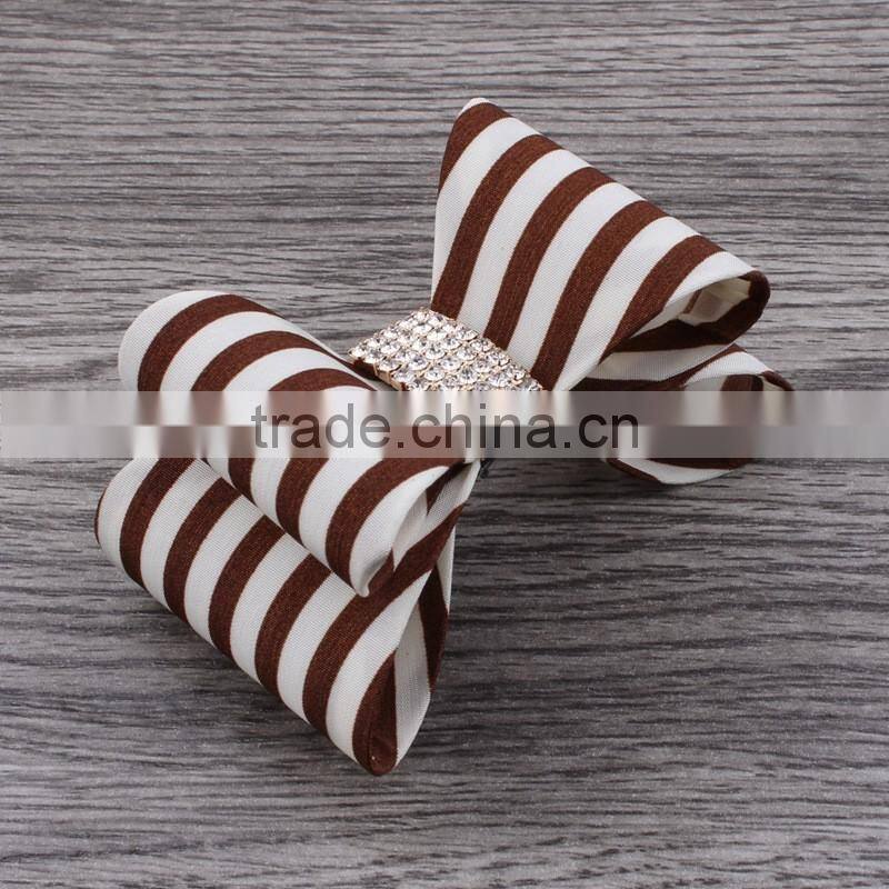 plastic bow flower clip wtih rhinestone center for kids hair accessories