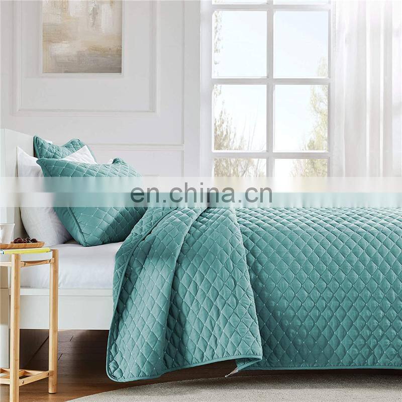 UT1800S non woven fabrics Bed Sheet Four-Piece Suit Automatic ultrasonic quilt making machine with vertical cutte