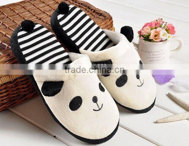 plush slipper/cheap baby animal shoes/panda plush slippers