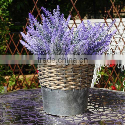 willow and iron crossing weave basket