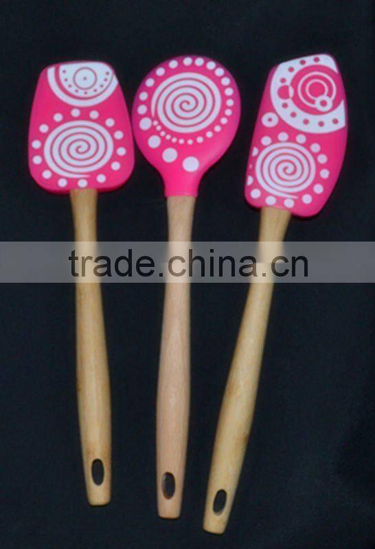 3pcs/set Green Turner Silicone Head with Long Wooden Handle, Colorful for Kitchen Cooking cools