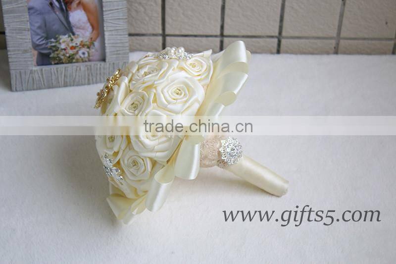 Beautiful flowers wedding bouquet