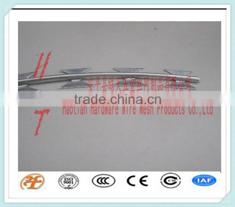 cross type or single coil high security hot dipped/ PVC coated stainless steel/iron concertina razor barbed wire/tape(BTO/CBT)