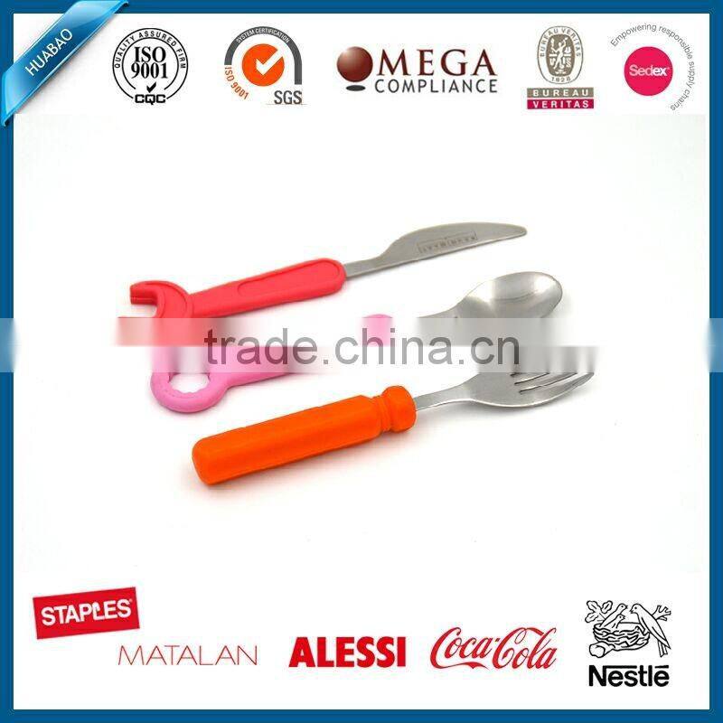 2016 New design Silicone baby safe cutlery set with two different colors , cheap items wholesale