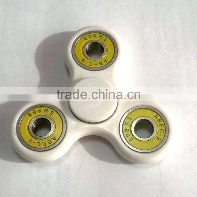 2017 hot sales Tri Spinner Fidget Toy with hybrid zro2 ceramic bearing 608 bearing