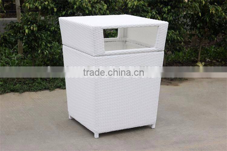 Householding Garden Cleaning Rattan Waste Bin