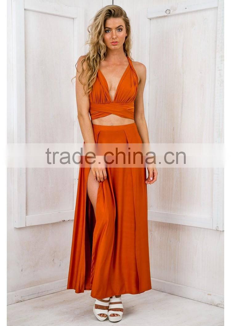 Sex dress features a beautiful stretch fabric with a slight sheen that makes it ideal for the evening,