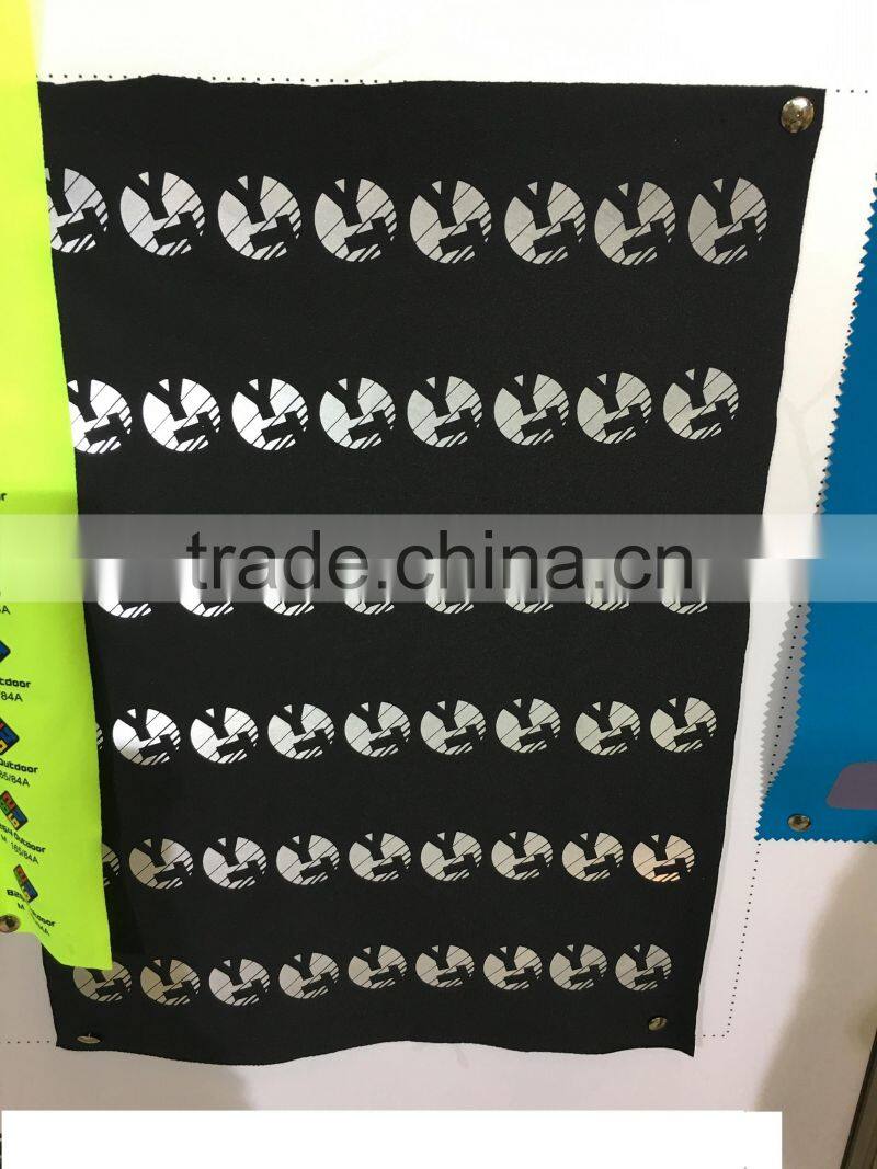 Different reflective logo can be customized