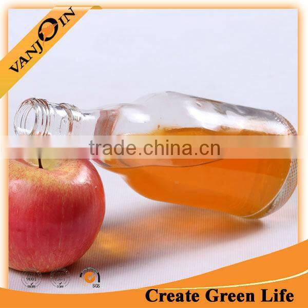 The newest clear decorative glass bottles for liquor