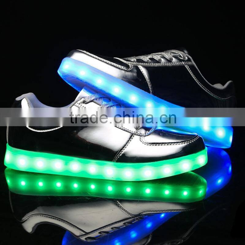 Hot selling led Light adult sneaker shoes fashion led sneaker led light up men and lady shoes