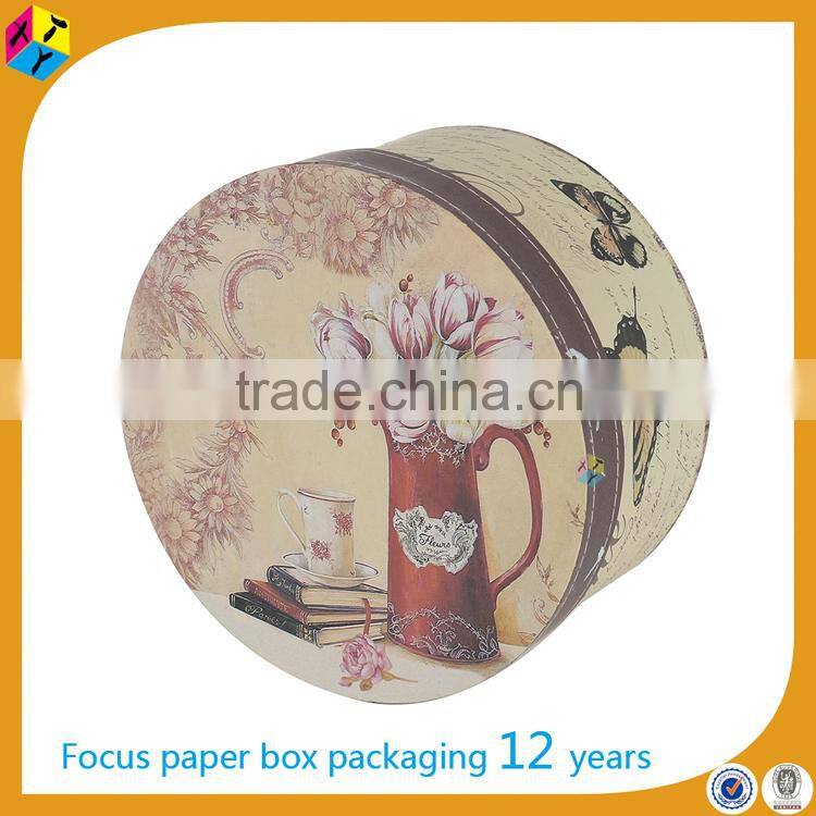 Rigid round packaging for vintage hat boxes with lids