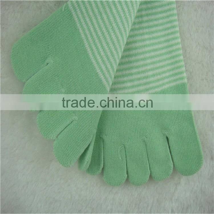 model cotton dress green color socks with toe stripe style