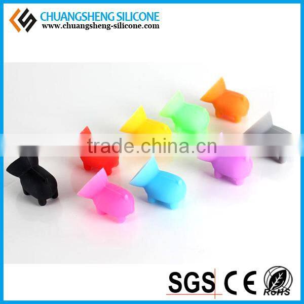 Smart pig design sucking mobile phone stickers