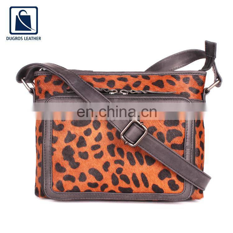 2022 Exclusive Range of Matching Stitching Fashion Style Genuine Leather Women Sling Bag from Wholesale Manufacturer